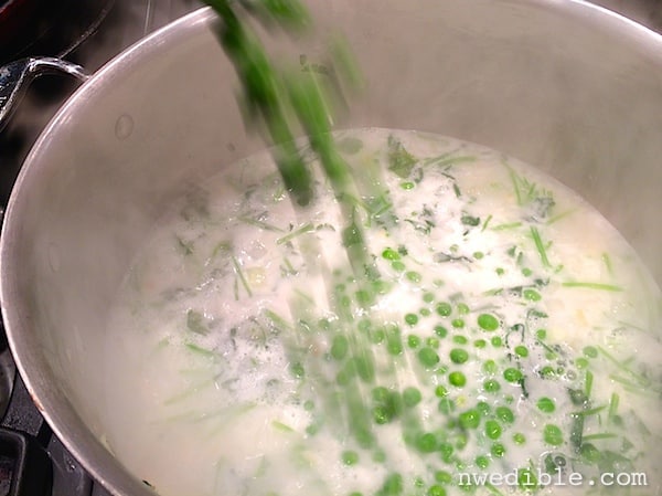 Pea Soup with Coconut Milk