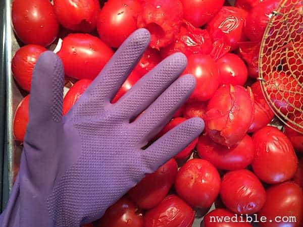 Using the KitchenAid Fruit & Vegetable strainer to process your tomatoes  fast and easy! No blanching 