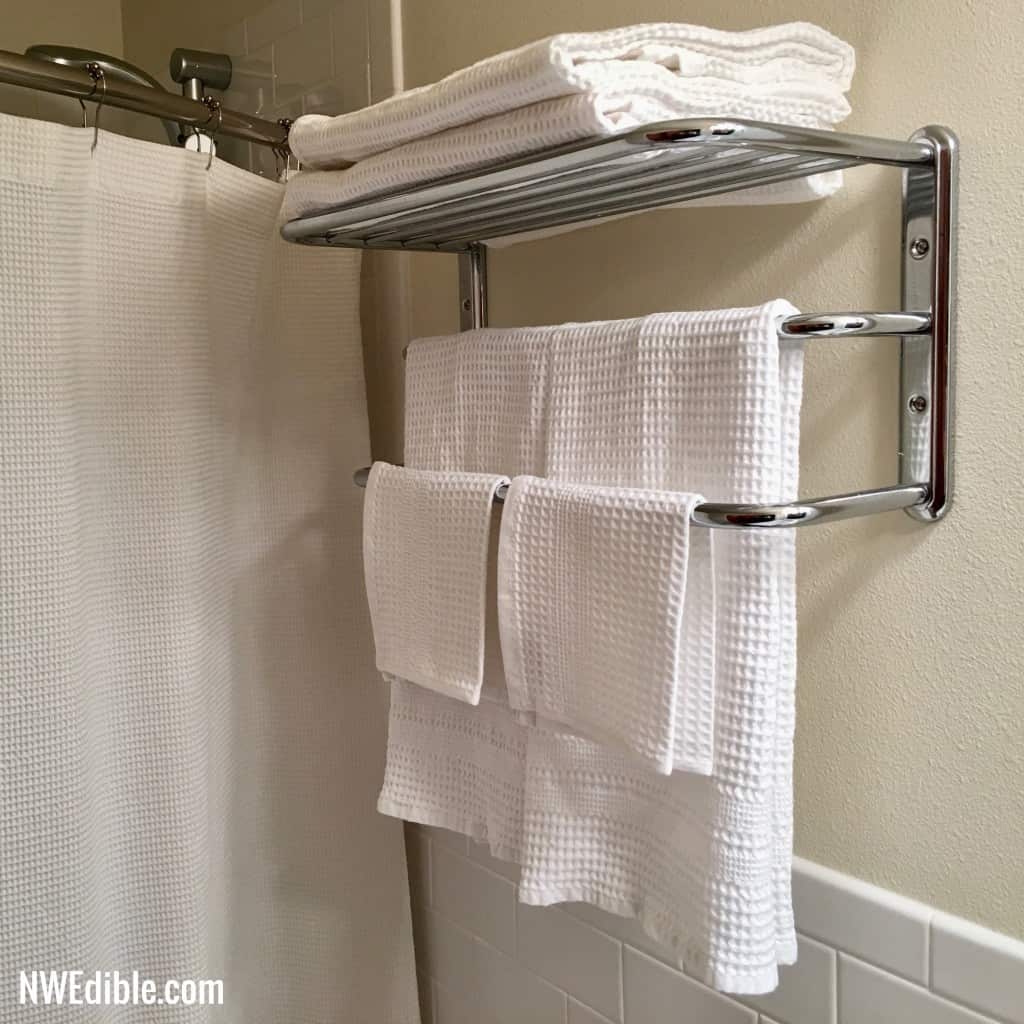 Waffle_Weave_Towels_On_Rack